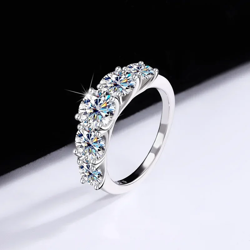 Moissanite Engagement Ring 1 Carat - Kadınlar için Lüks 18 Ayar Beyaz