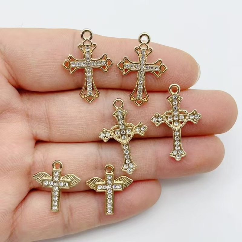 Cross Pendant Necklace Gold - 10 adet Elmas İşlemeli Altın Kaplama