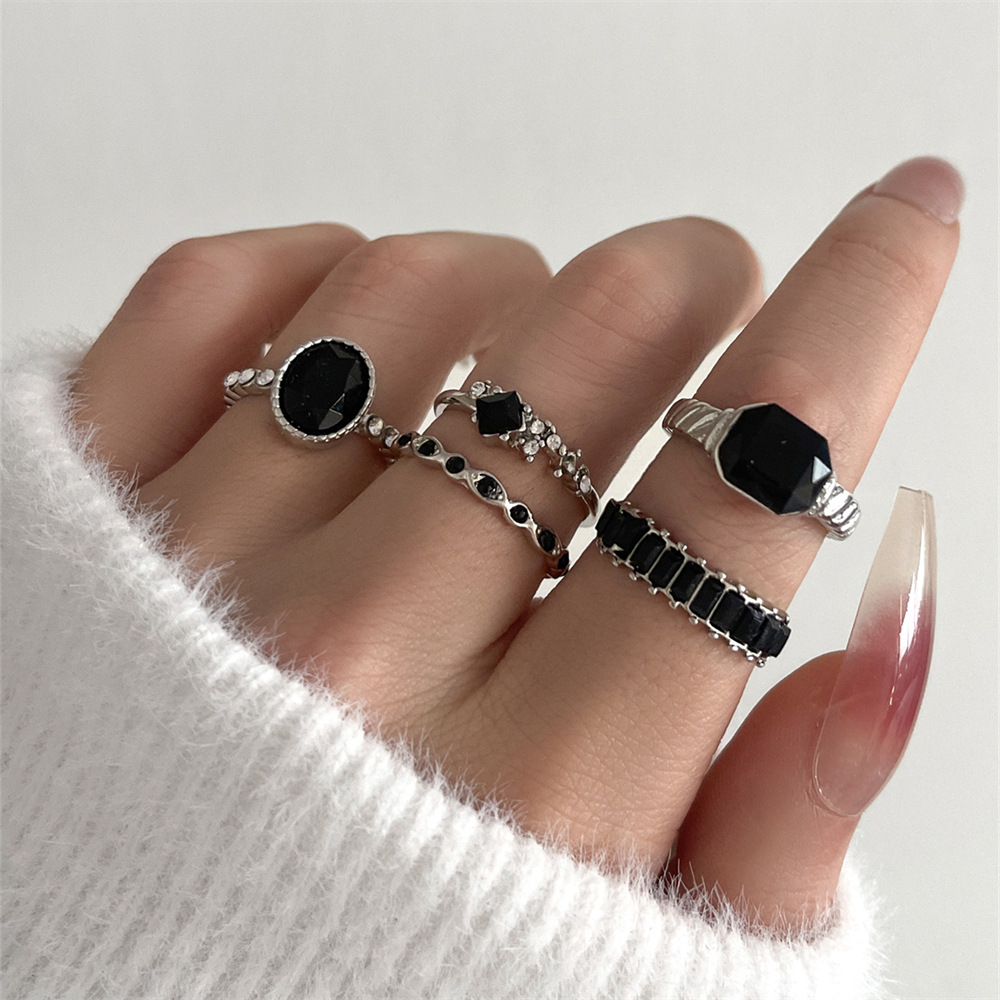 Vintage Punk Knuckle Rings Set - Retro Siyah Kristal Taş Yüzük Seti