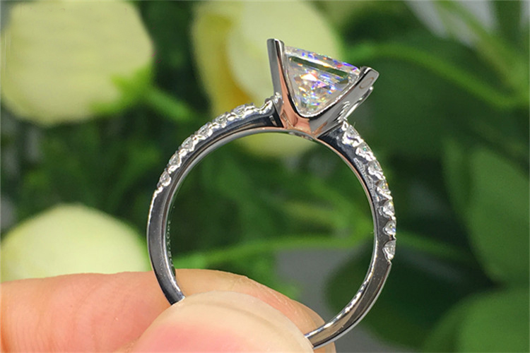 Özel Tasarım 10 Ayar Au417 Bey - Moissanite Engagement Ring 1 Carat incelemesi ve fiyatı