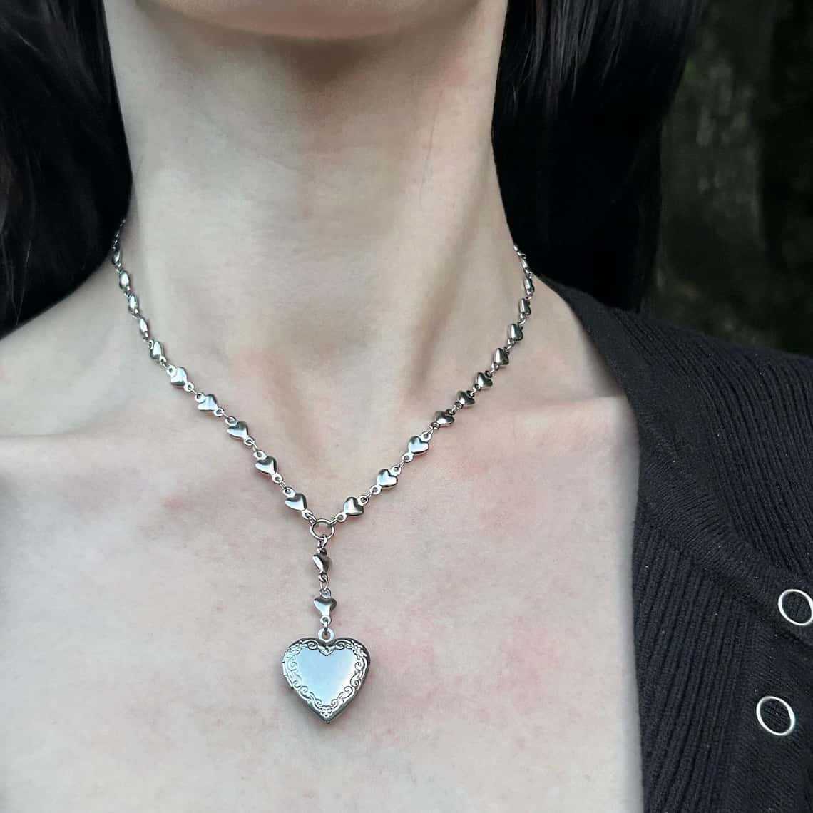 Kalp Madalyonlu Tespih Kolye • - Heart Locket Necklace Photo incelemesi ve fiyatı
