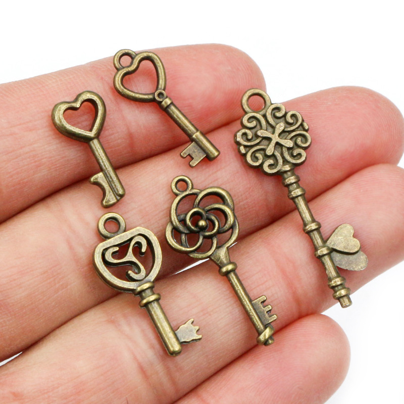 40 adet anahtar Charms kolye a - Heart Locket Necklace Photo incelemesi ve fiyatı